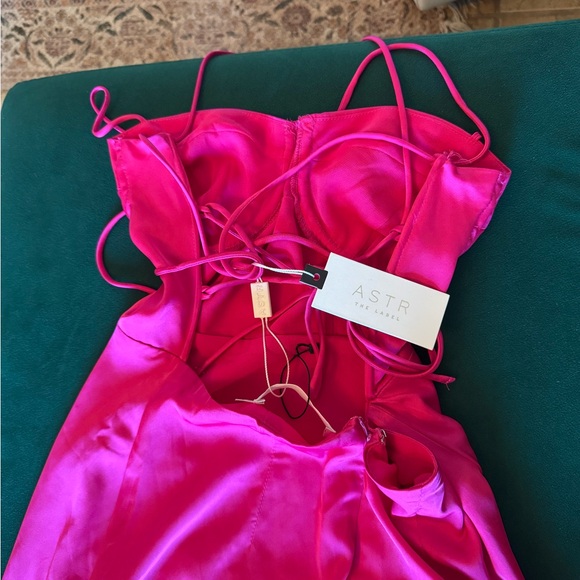 New with tags - Picture 3 of 5